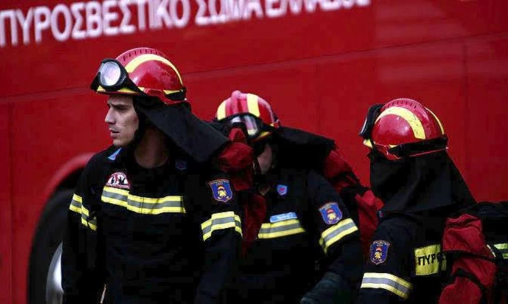 Πυροσβέστες: Μετακινήθηκαν από την ΕΜΑΚ και όσοι είχαν νοσήσει